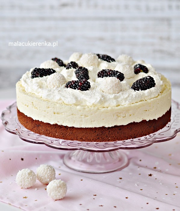 Coconut Cake Temptation With Blackberries Or Raspberries 1