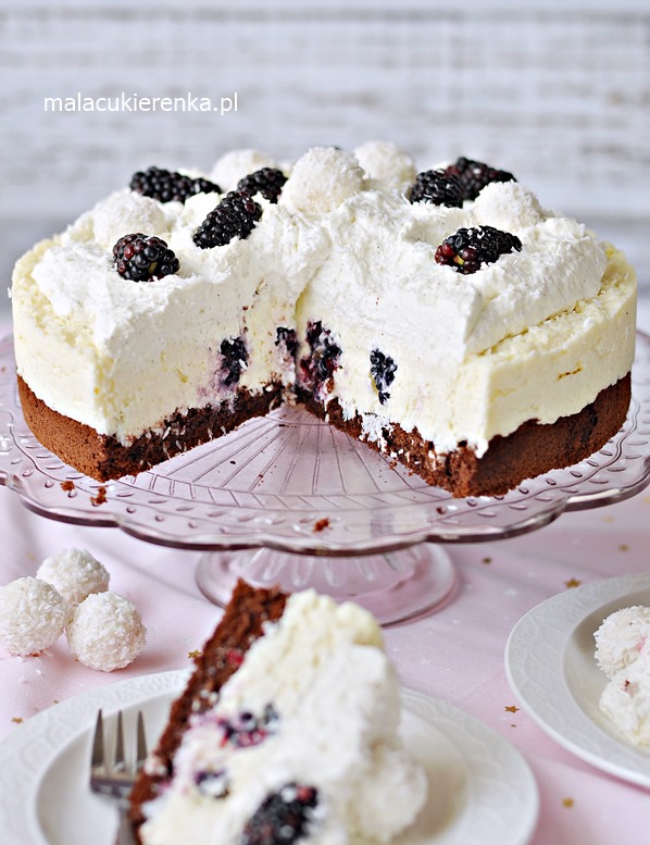 Coconut Cake Temptation With Blackberries Or Raspberries 4