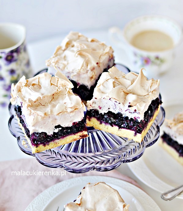 Blueberry Meringue Cake 4