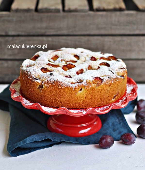A Quick, Fluffy Cake With Plums 2
